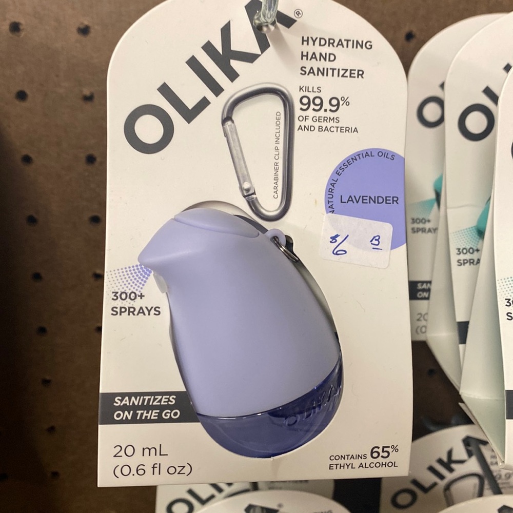 Looks hydrating hand sanitizer, lavender natural essential oil scent